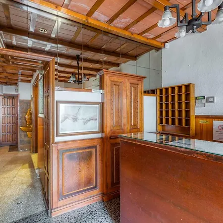 Maison d'hôtes Restaurante El Roser L' Escala