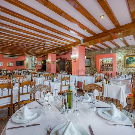 بيت ضيافة Restaurante El Roser L' Escala