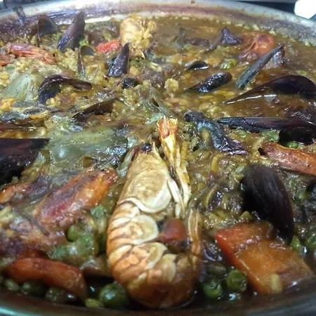 Restaurante El Roser بيت ضيافة L' Escala