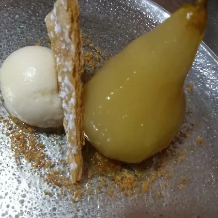 بيت ضيافة Restaurante El Roser *