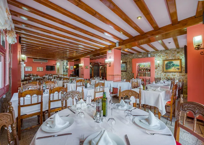 בית הארחה Restaurante El Roser L' Escala